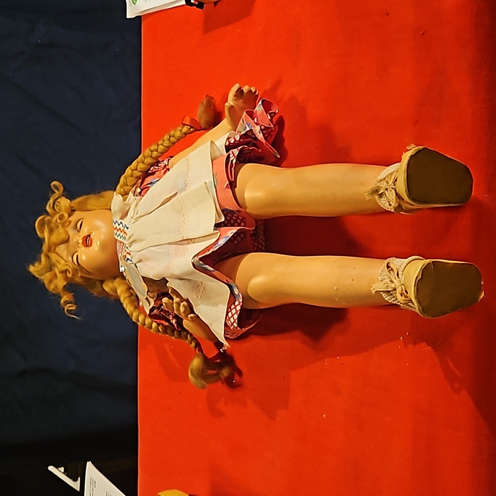 20" Antique Horsman Composition Art Doll - Picture 8 of 12